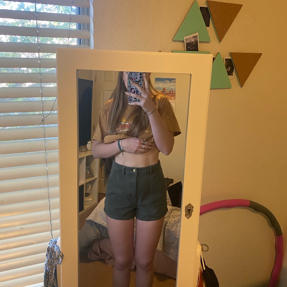 High waisted green shorts